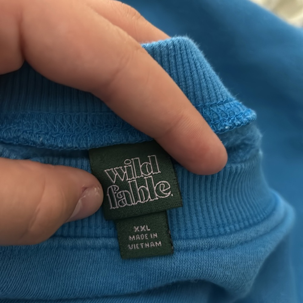 Blue crewneck - Picture 2 of 2